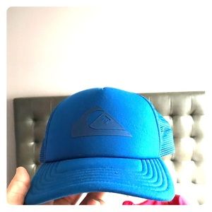 Blue quicksilver trucker hat.